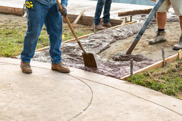 Best Concrete Pool Decks in Manito, IL